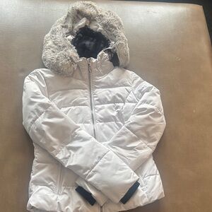 Obermeyer White Ski & Snow Jacket with Fur Hood